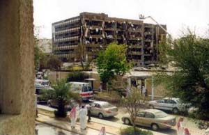 爆破された特務機関庁舎